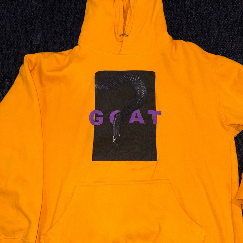 Kobe Bryant the goat, black mamba hoodie size large